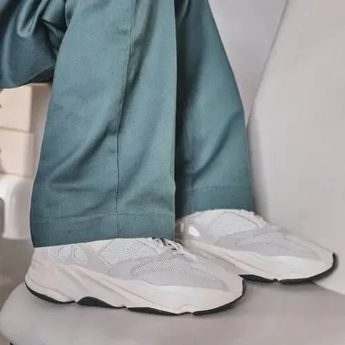 Adidas Yeezy 700 Analog