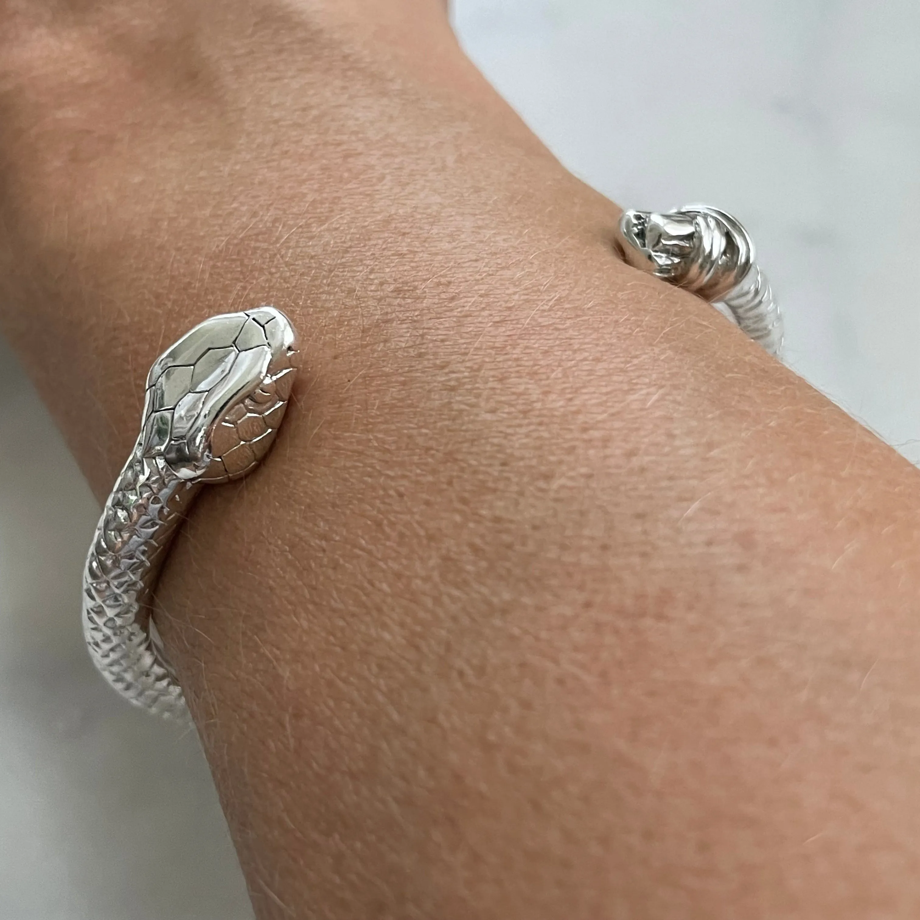 SNAKE-ROPE CUFF