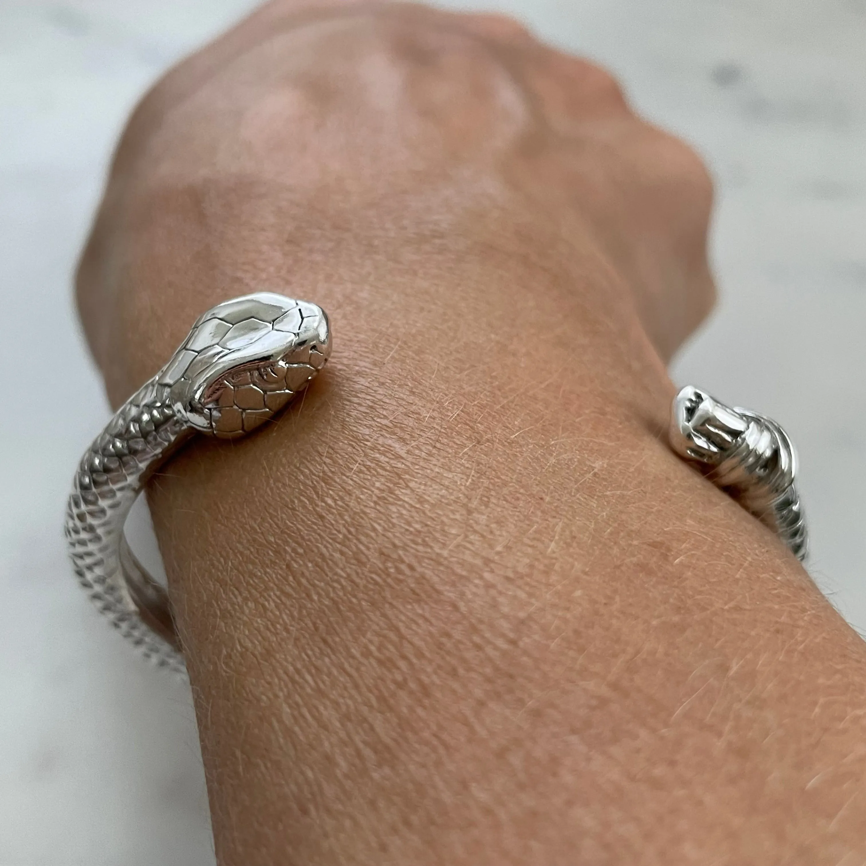 SNAKE-ROPE CUFF