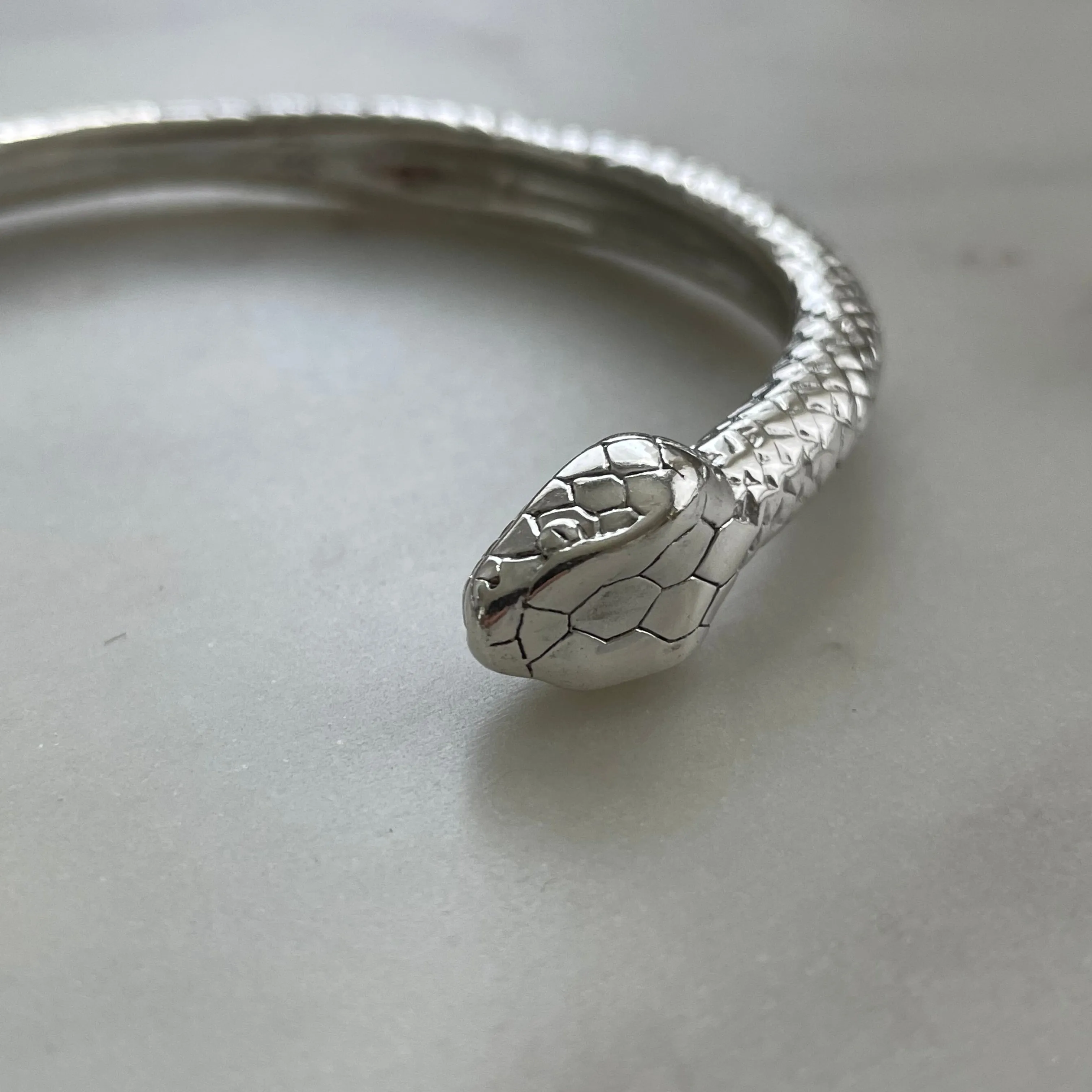 SNAKE-ROPE CUFF